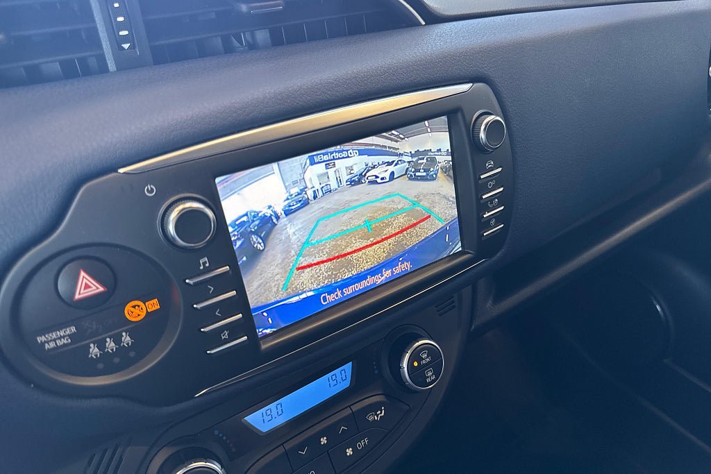 Vehicle Image 18