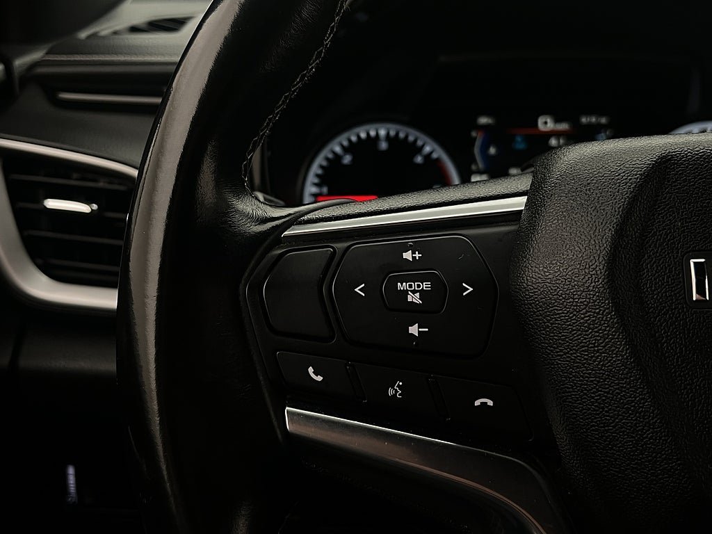 Vehicle Image 19