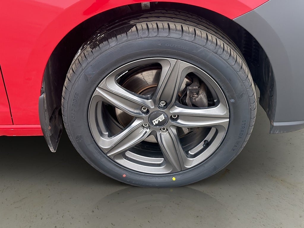 Vehicle Image 31