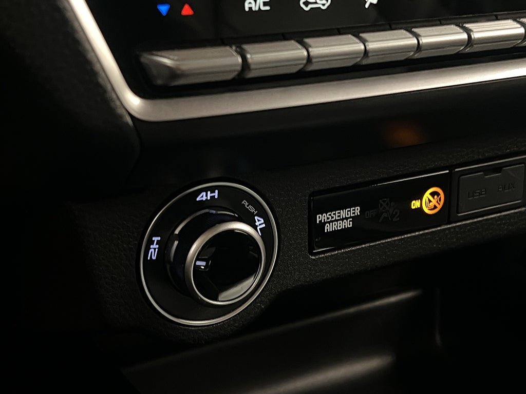 Vehicle Image 26