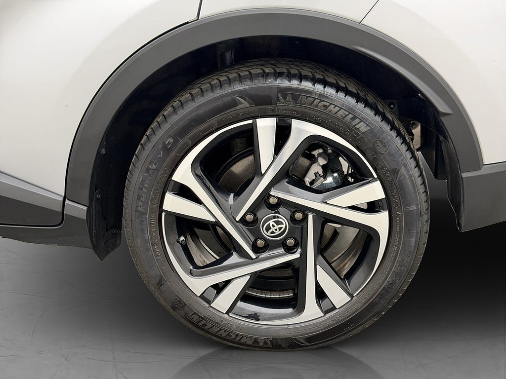 Vehicle Image 30