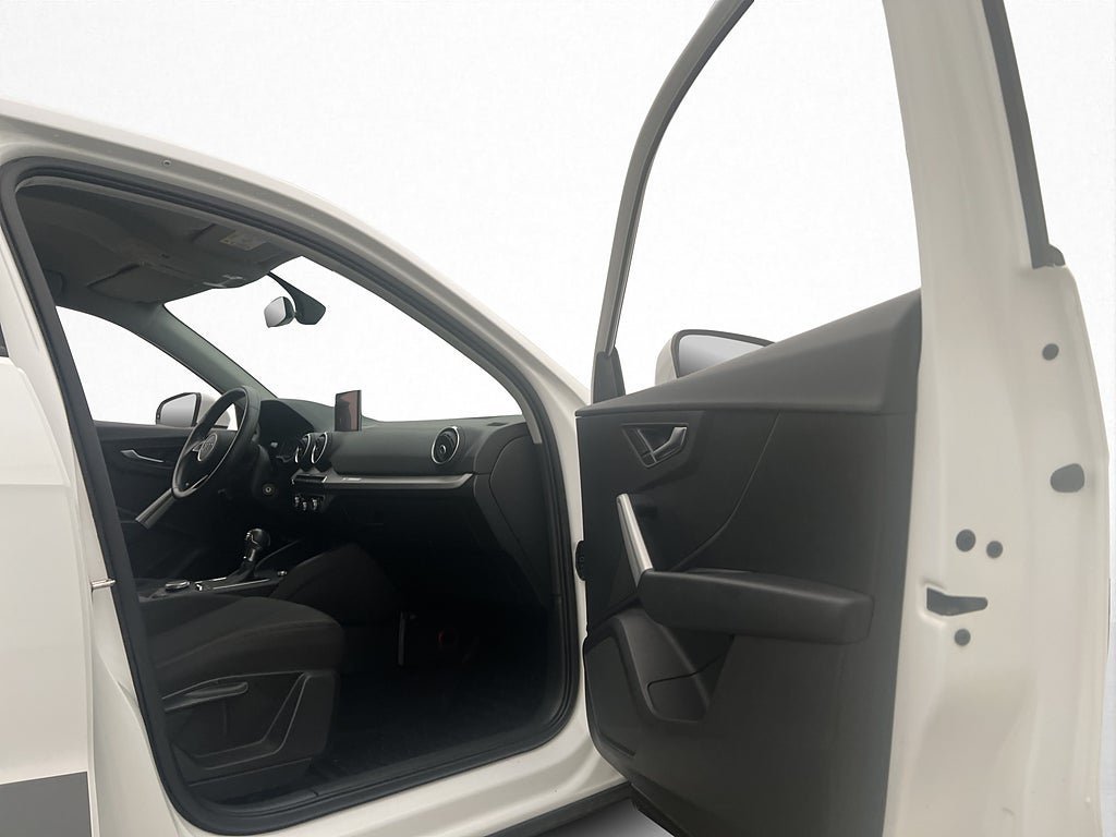 Vehicle Image 23
