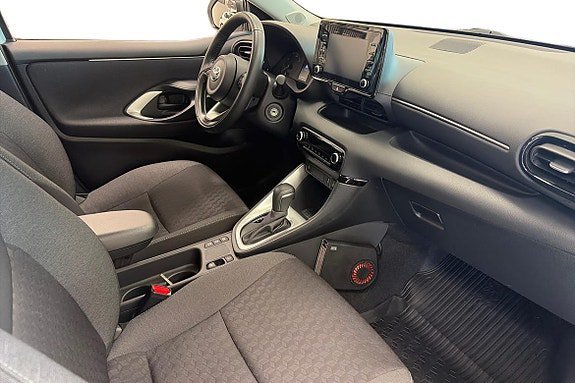Vehicle Image 6