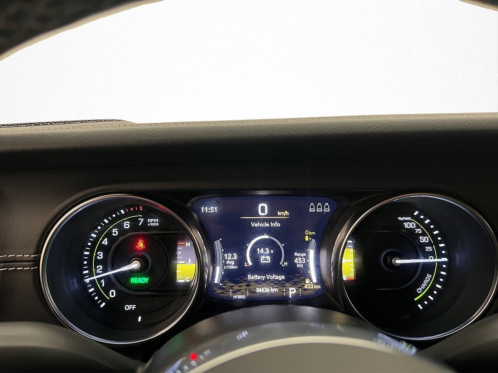 Vehicle Image 16