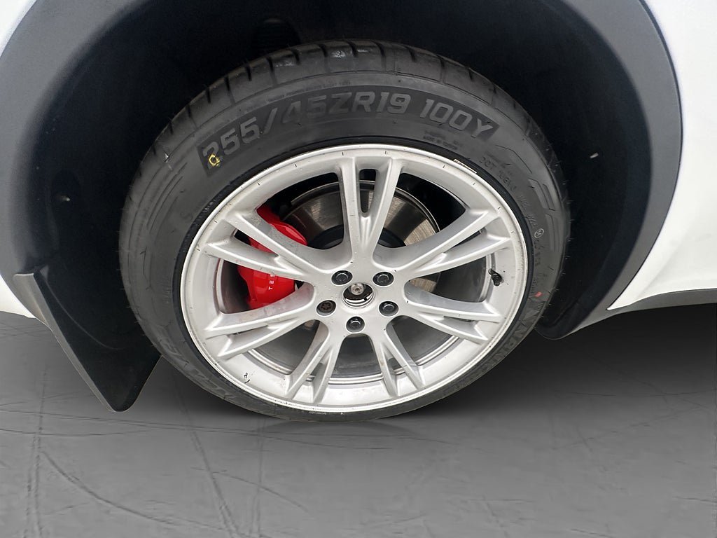 Vehicle Image 33