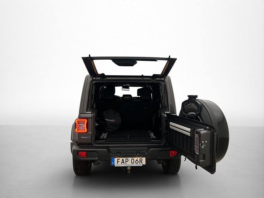 Vehicle Image 32