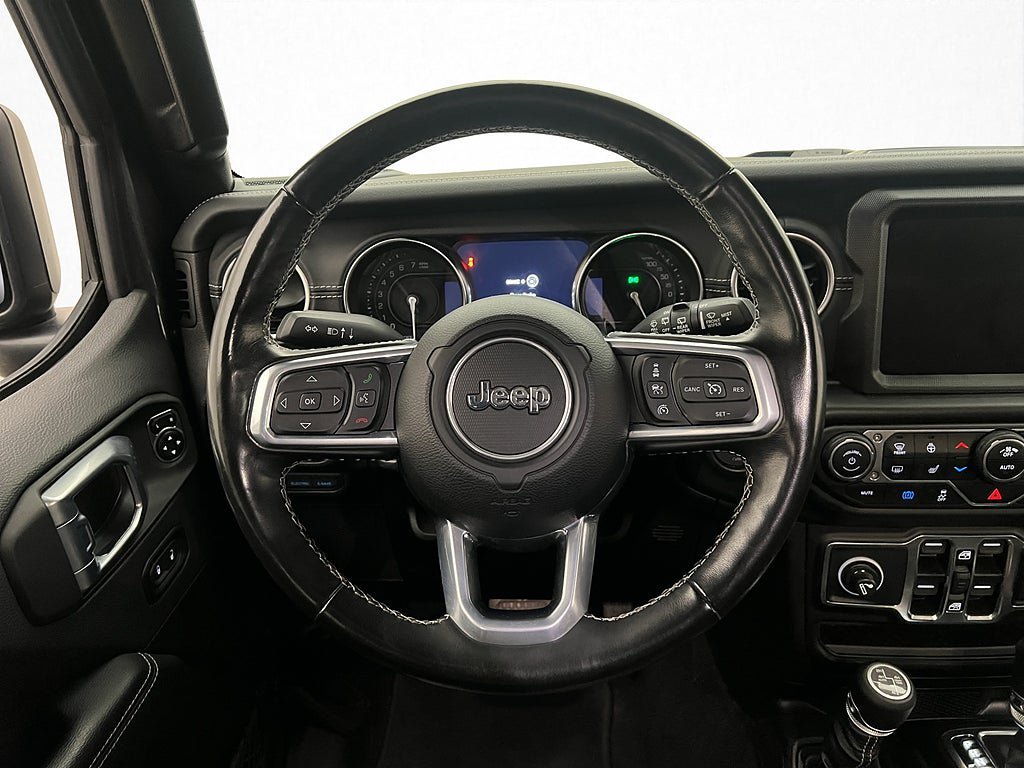 Vehicle Image 38