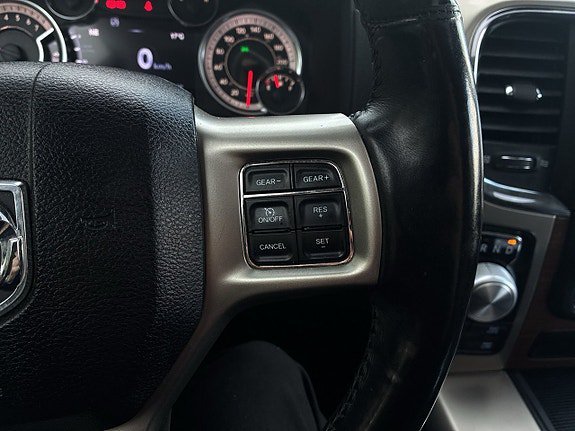 Vehicle Image 23
