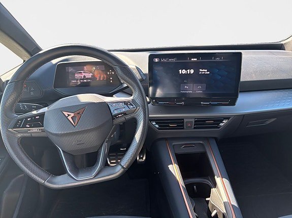 Vehicle Image 10