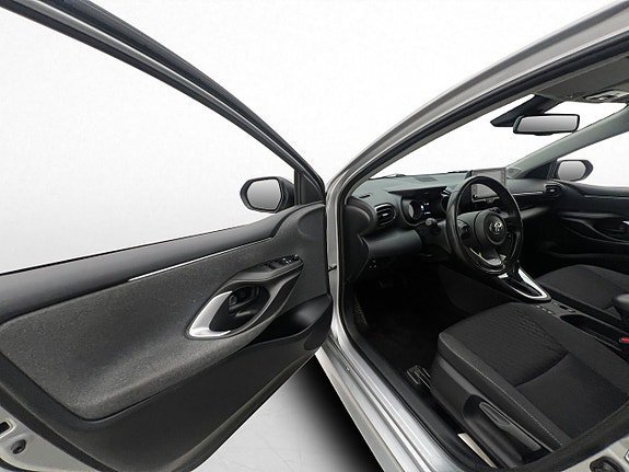 Vehicle Image 10