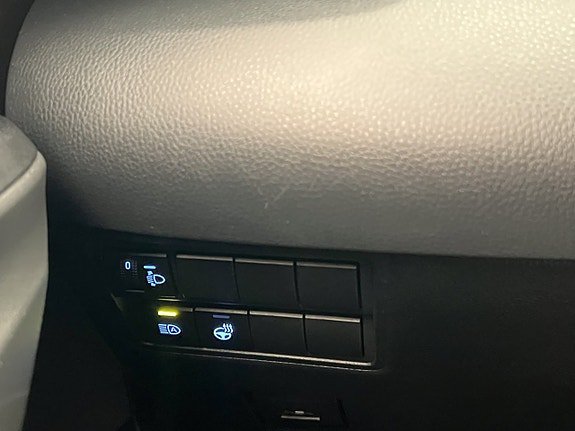 Vehicle Image 27