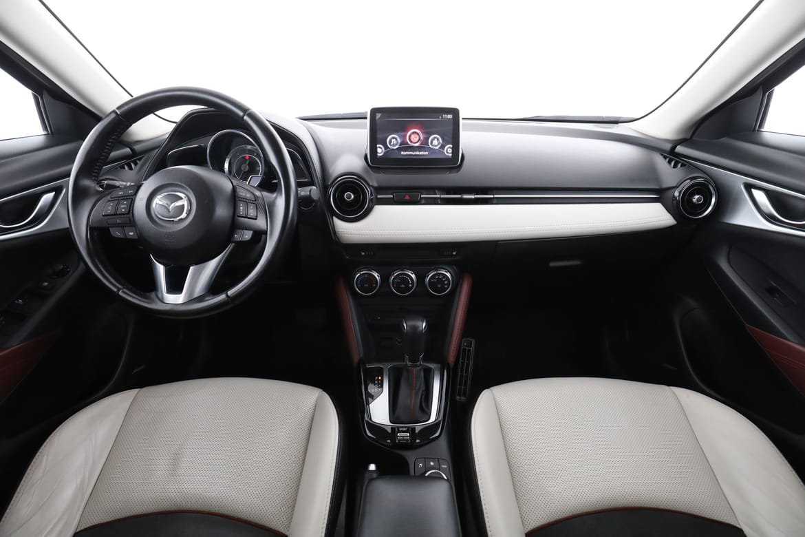 Vehicle Image 13