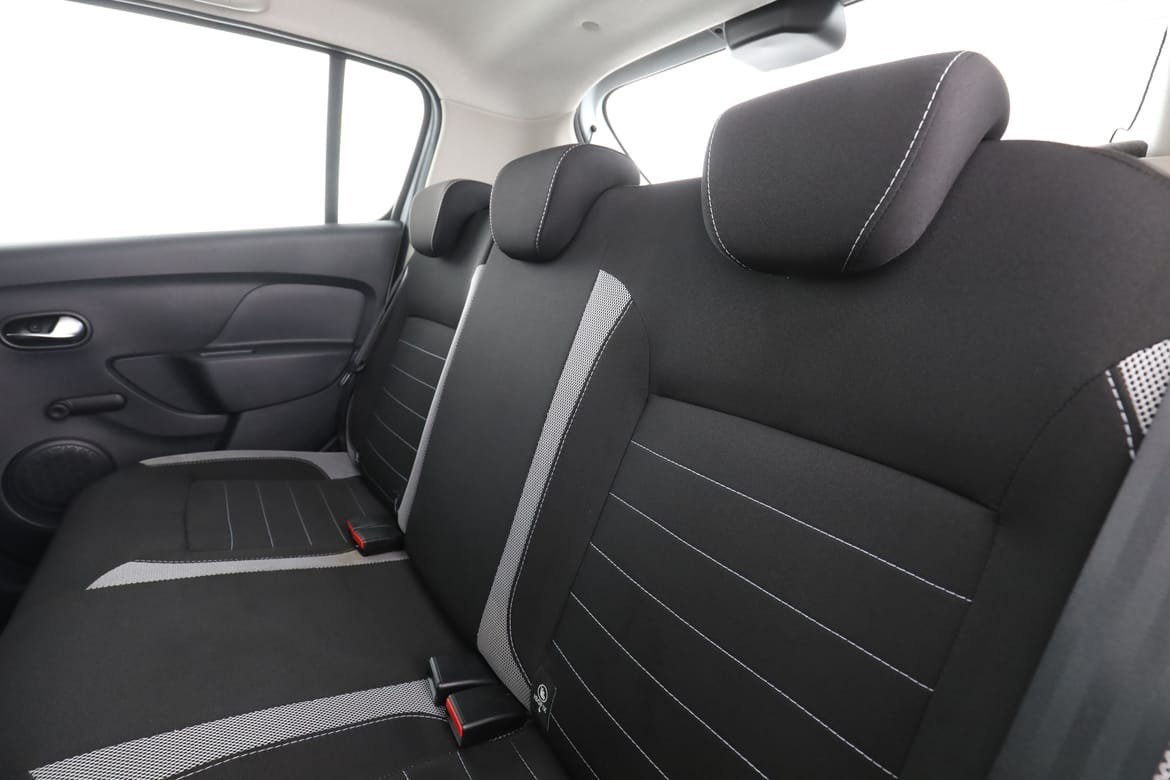 Vehicle Image 15