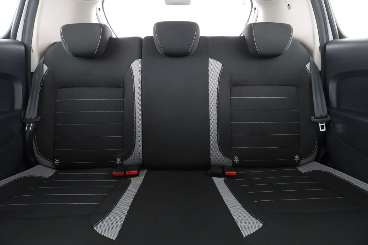 Vehicle Image 16