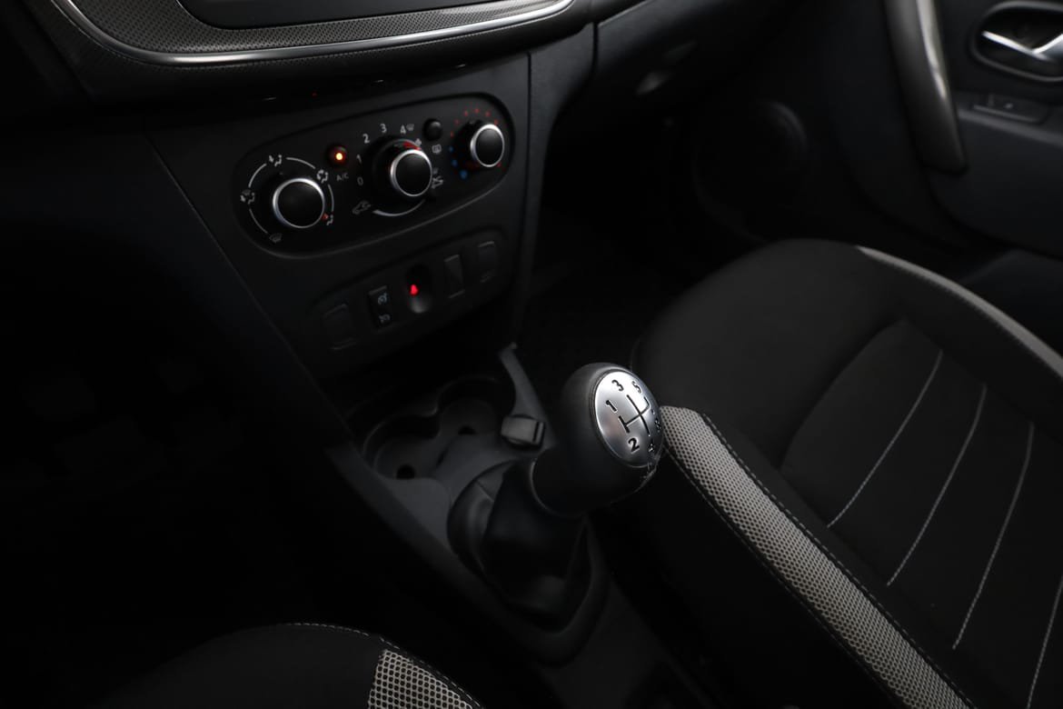 Vehicle Image 23