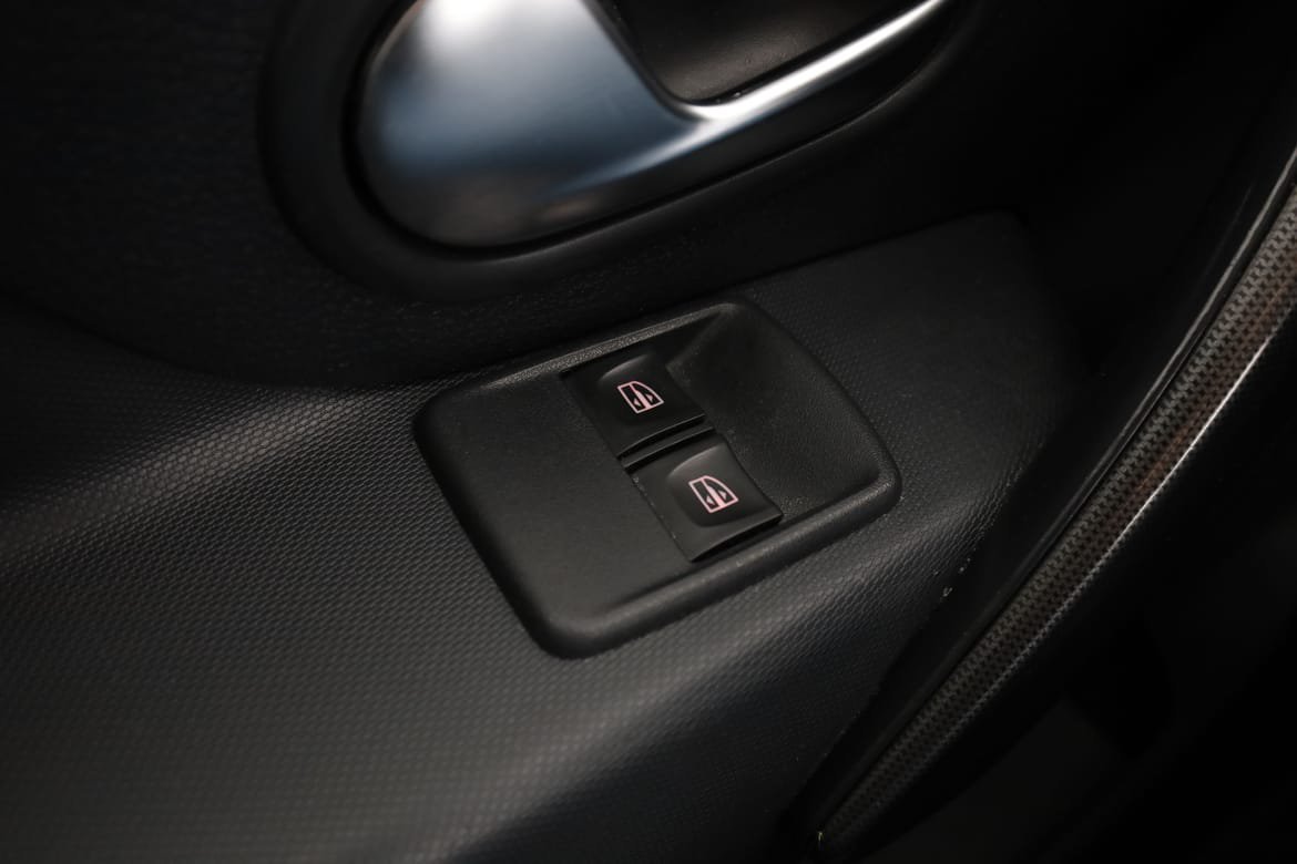 Vehicle Image 35