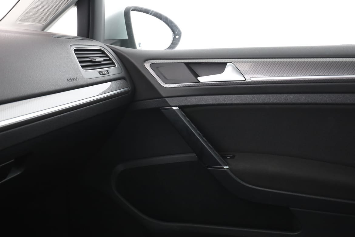 Vehicle Image 33