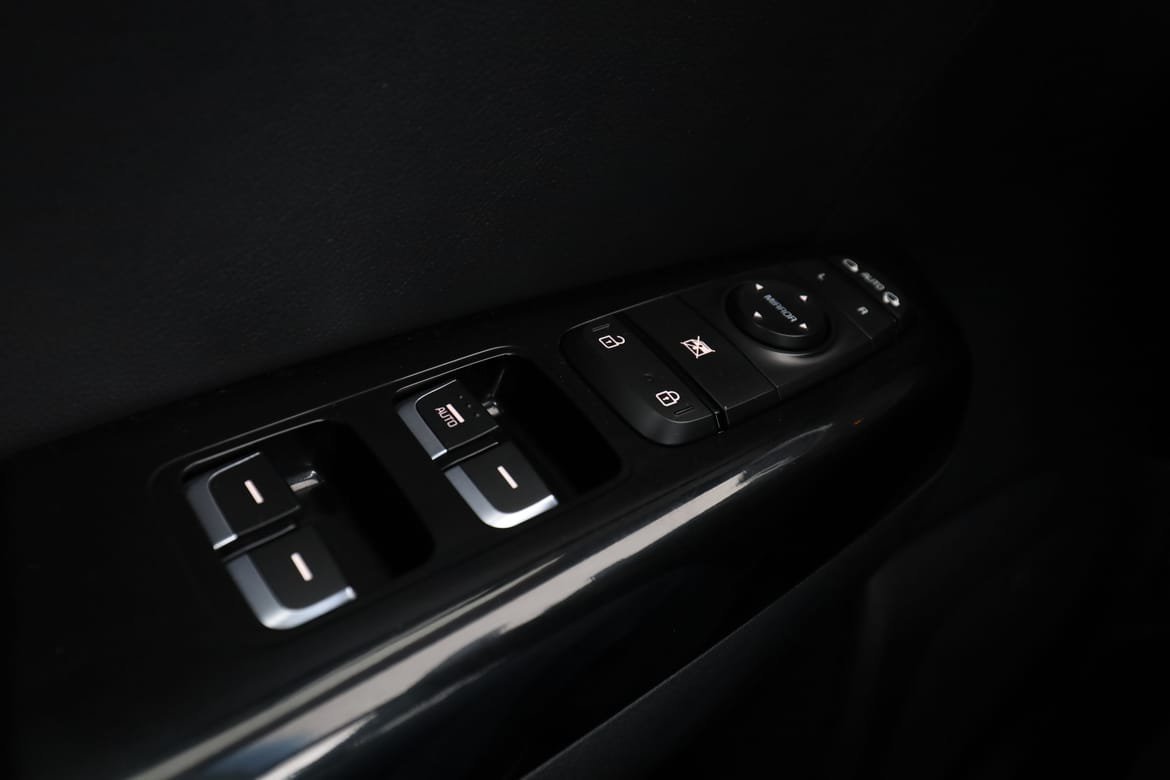Vehicle Image 37