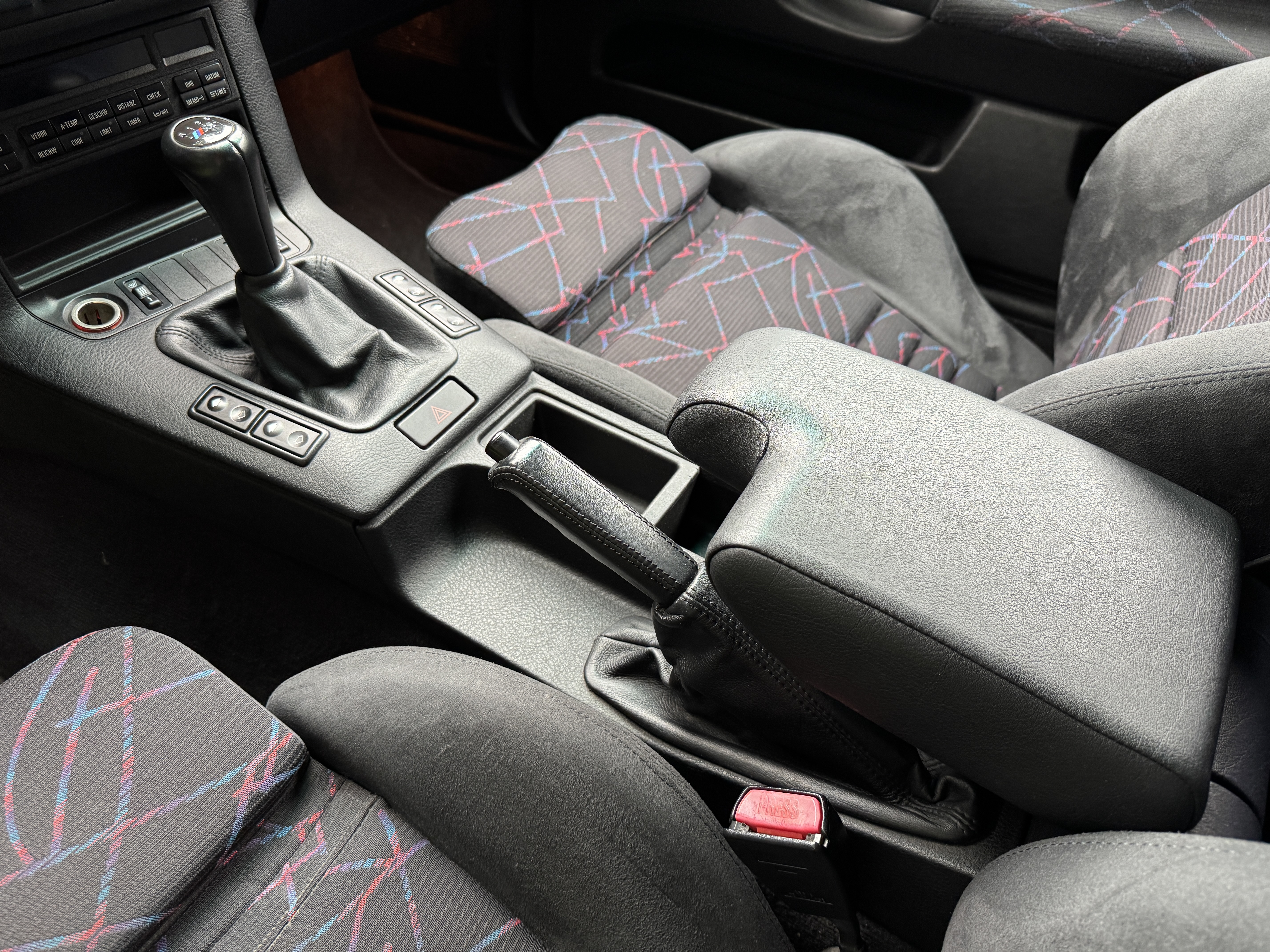 Vehicle Image 73