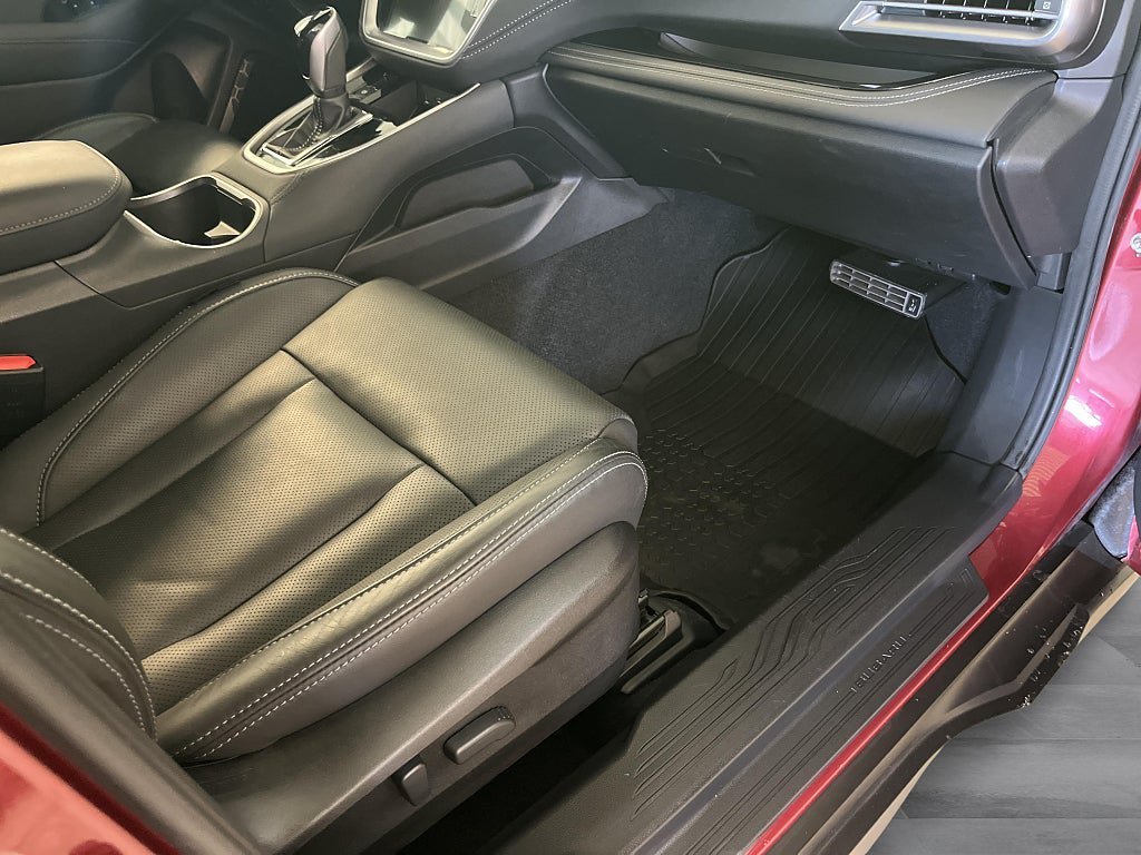 Vehicle Image 12