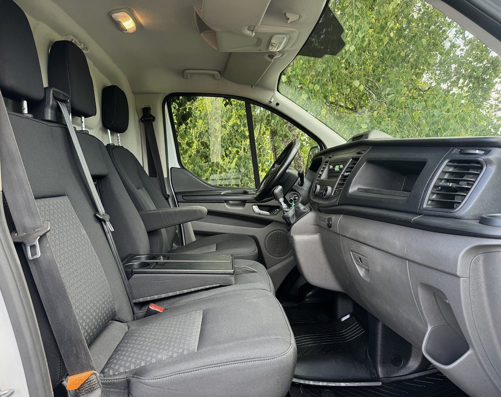 Vehicle Image 13