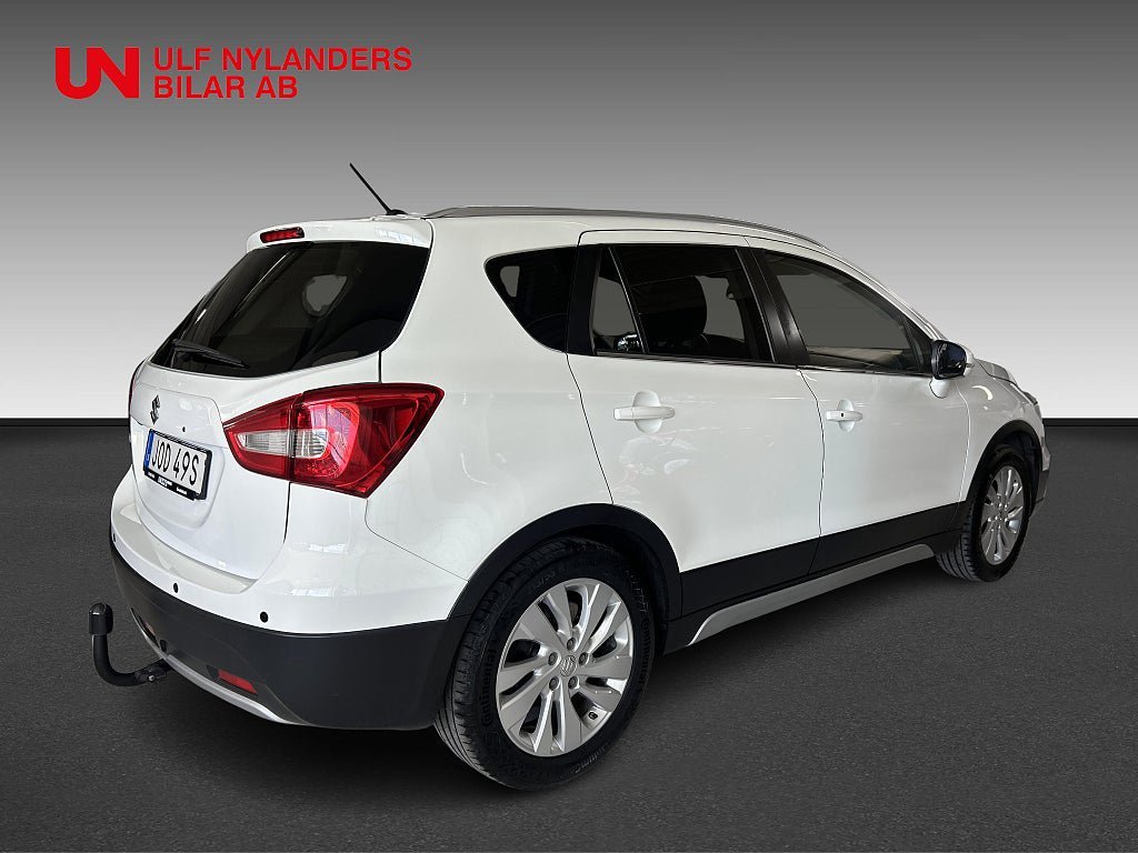 Vehicle Image 4
