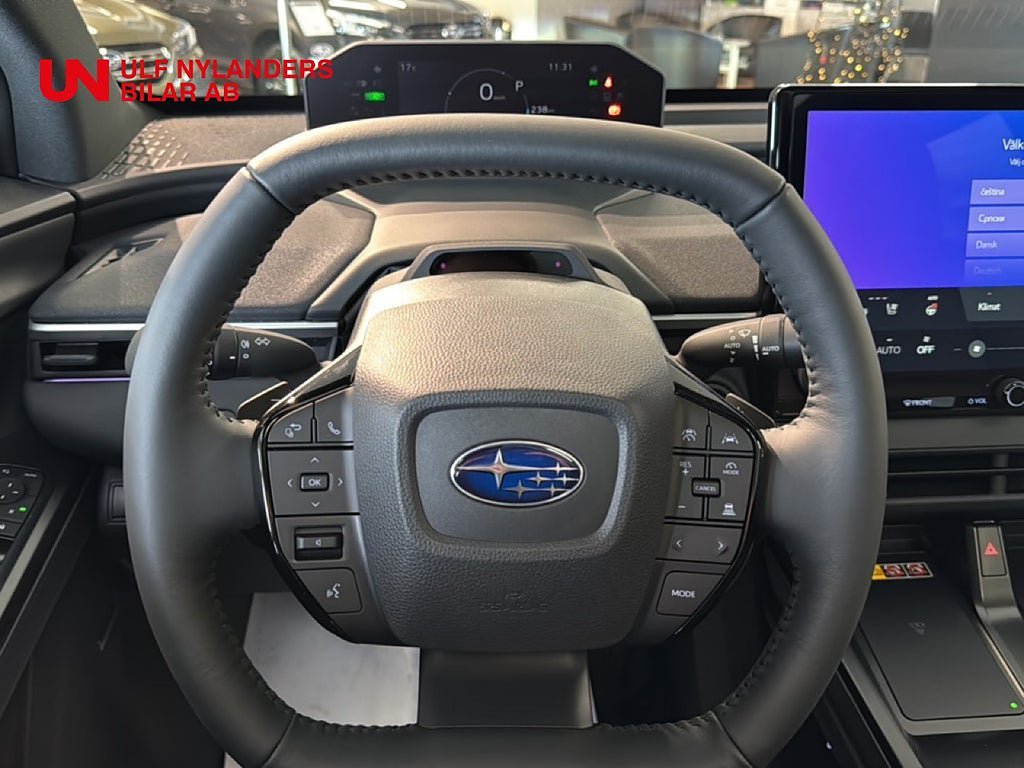 Vehicle Image 14
