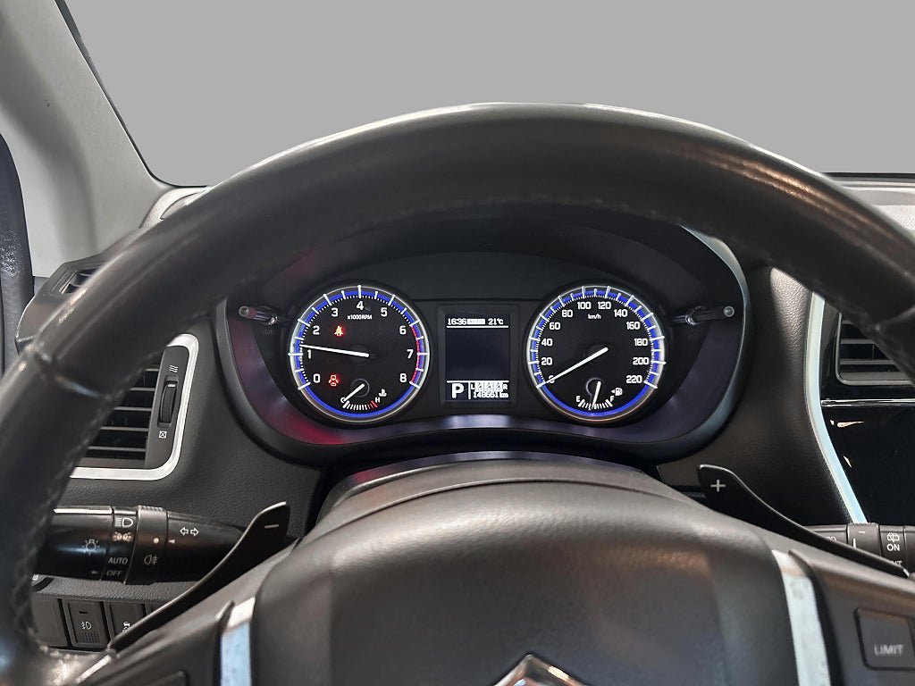 Vehicle Image 13