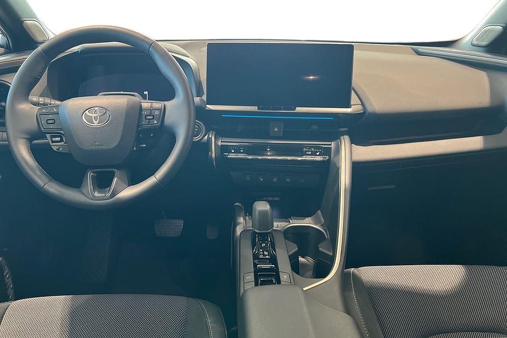 Vehicle Image 10