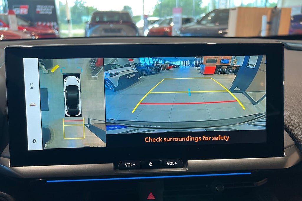 Vehicle Image 15