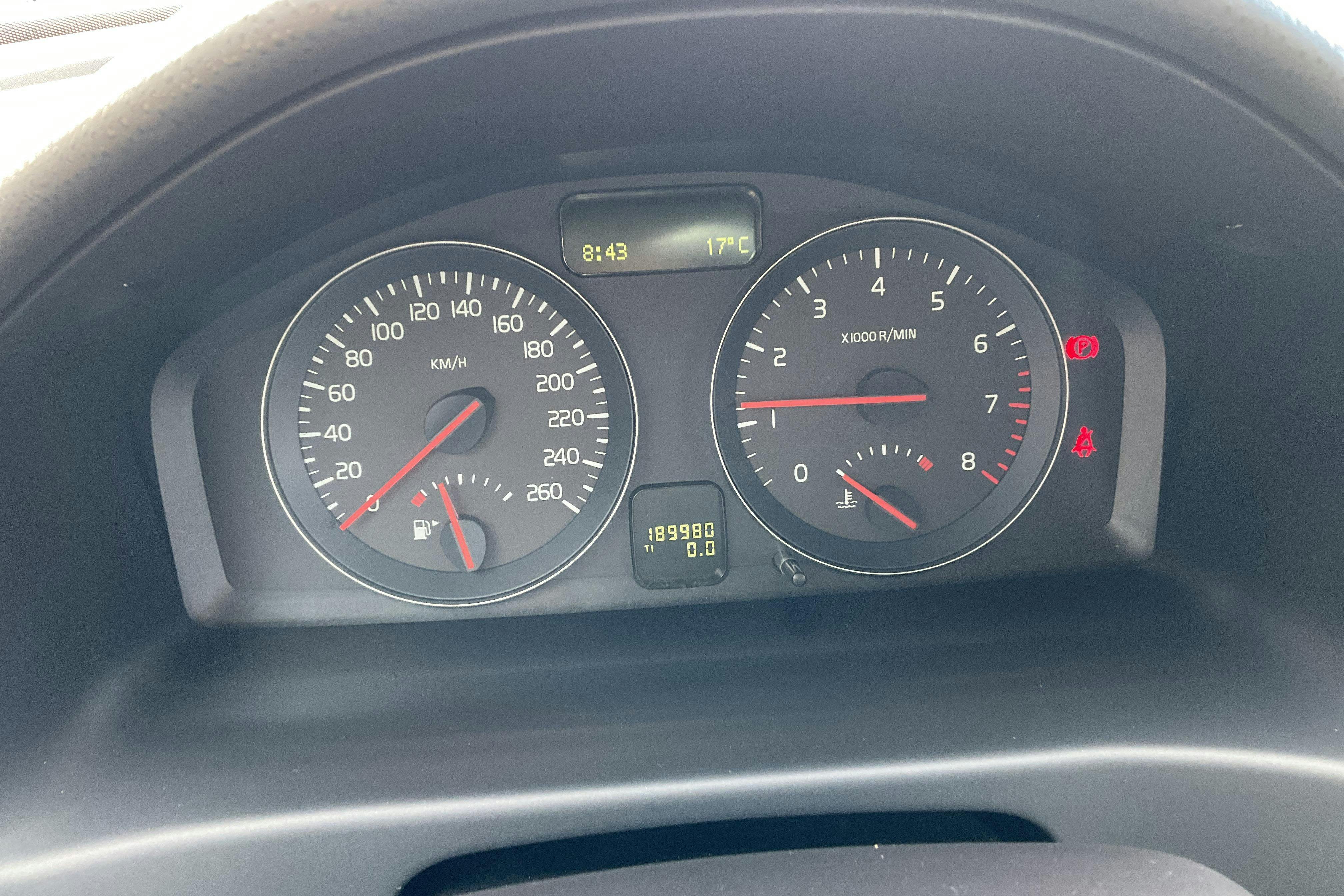 Vehicle Image 10
