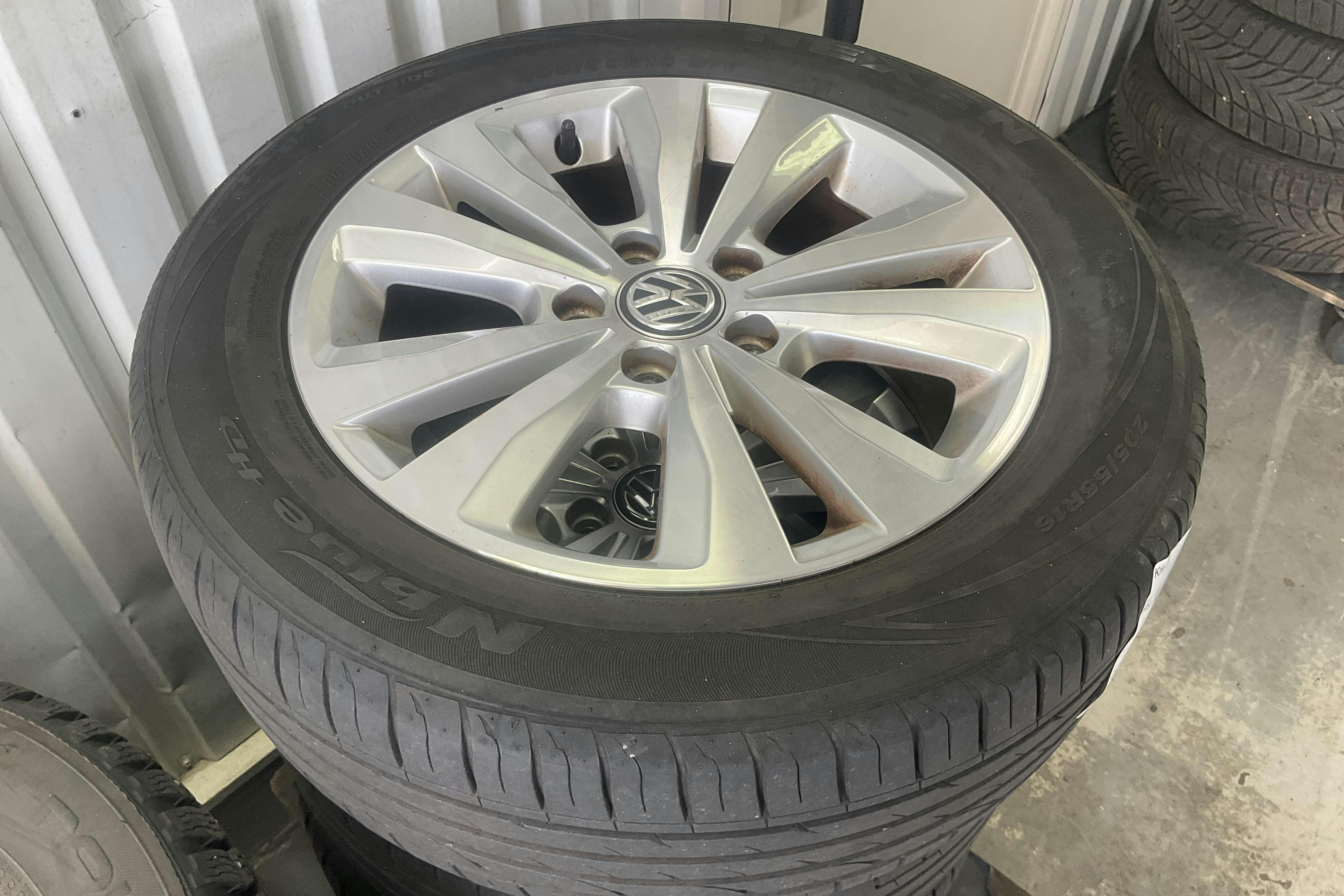 Vehicle Image 11