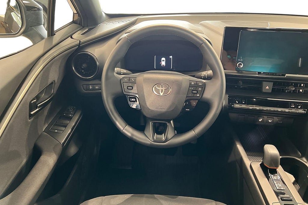 Vehicle Image 11