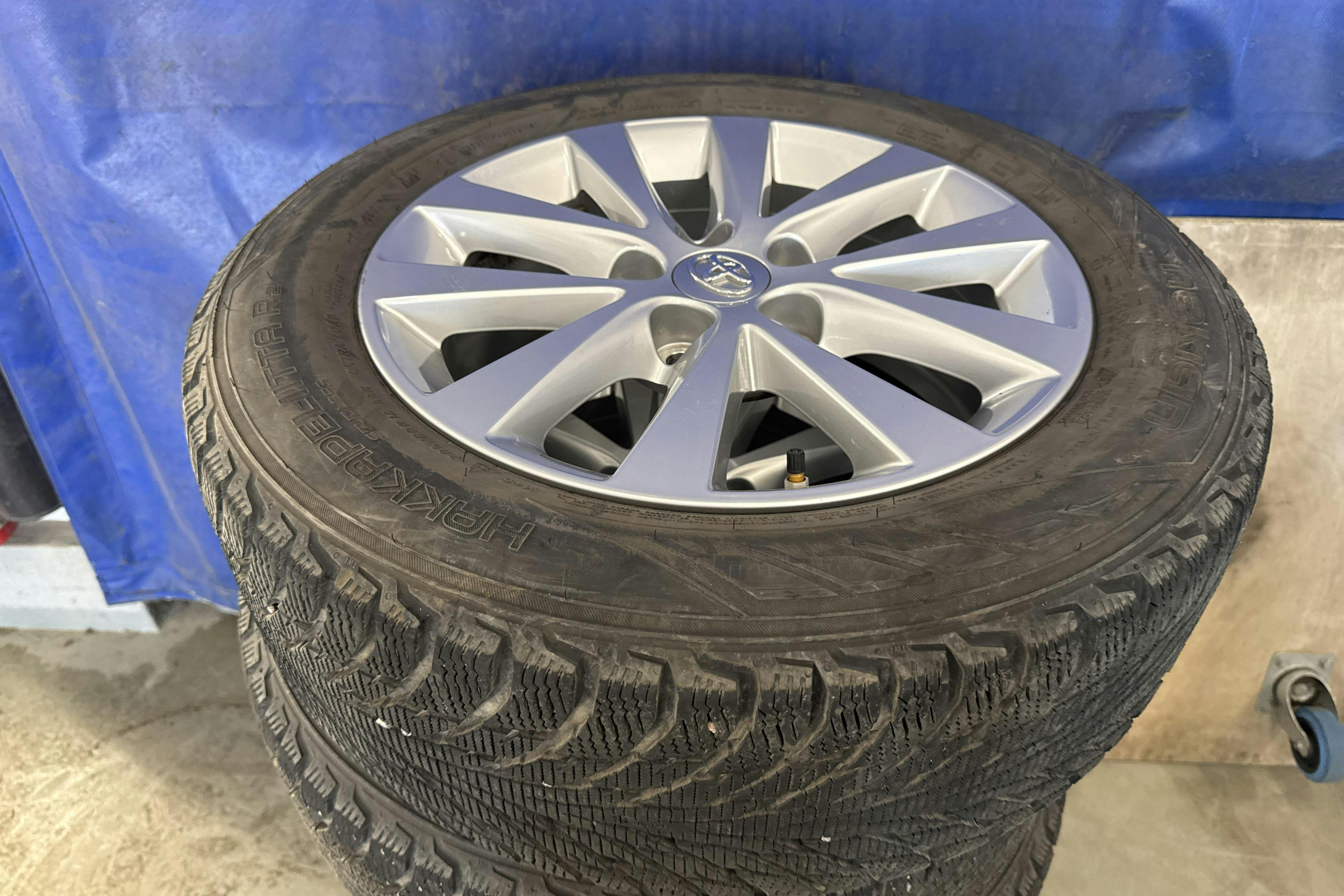 Vehicle Image 16