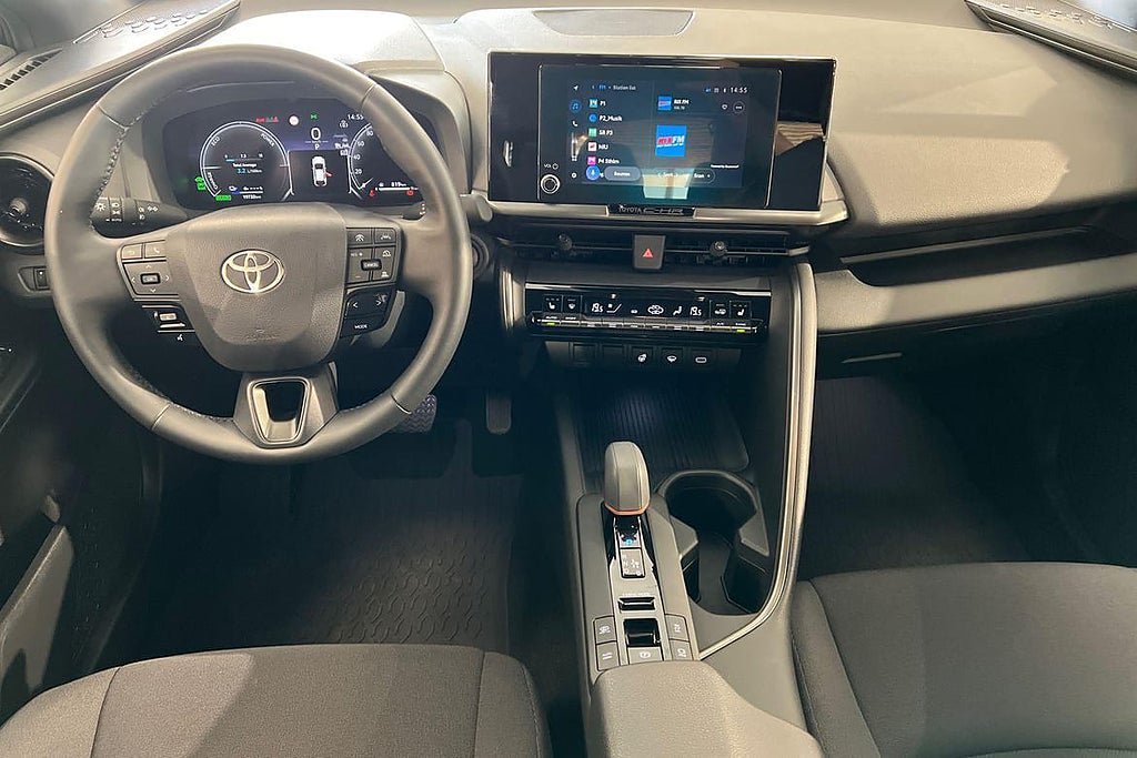Vehicle Image 10
