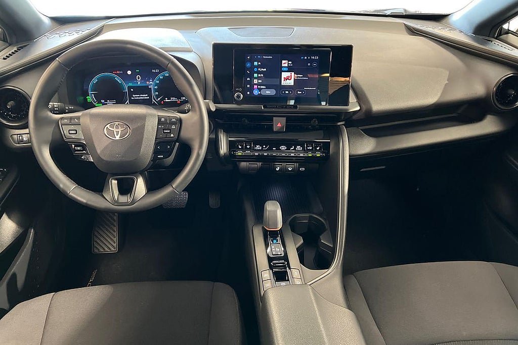 Vehicle Image 10