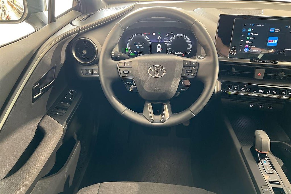 Vehicle Image 11