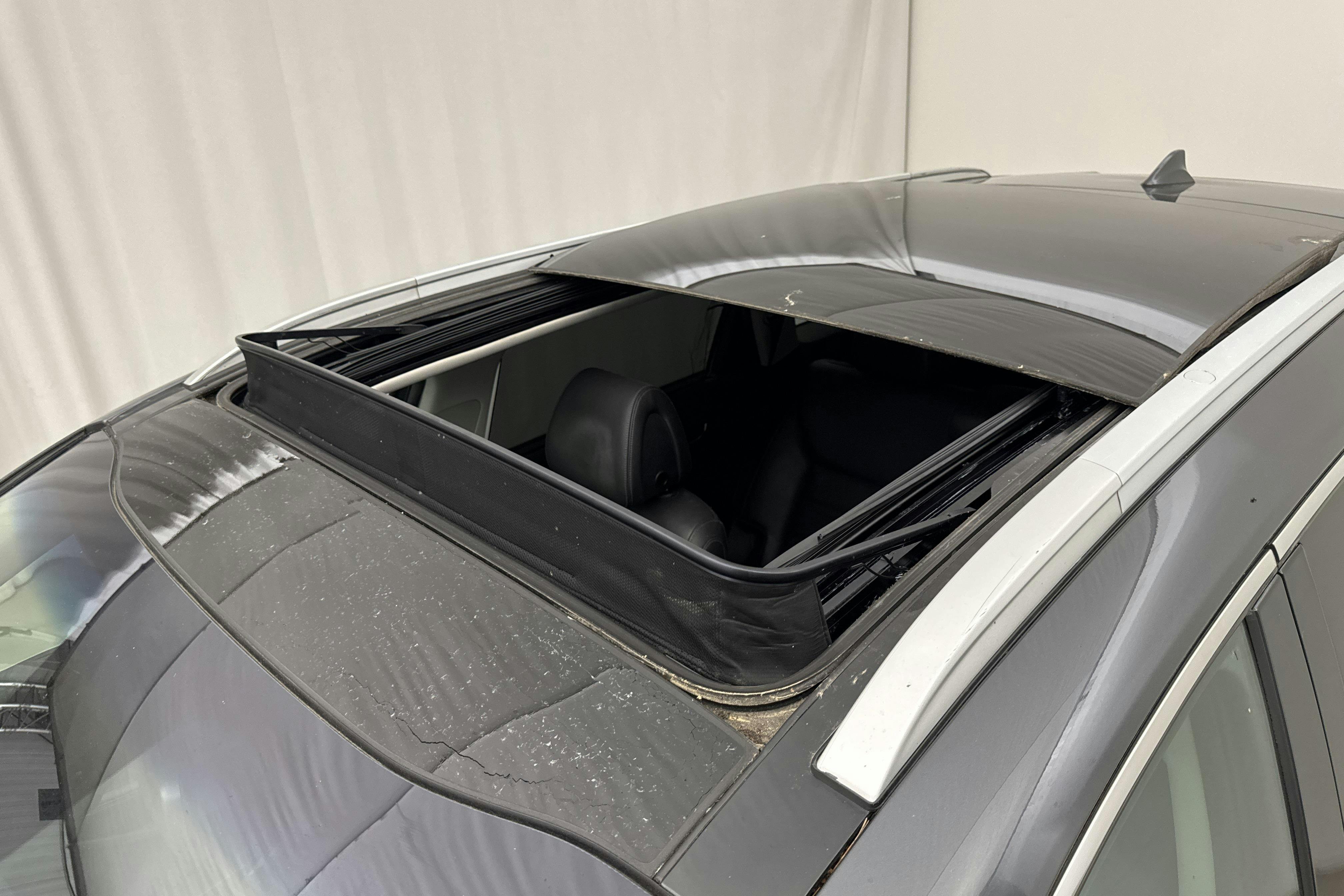 Vehicle Image 22