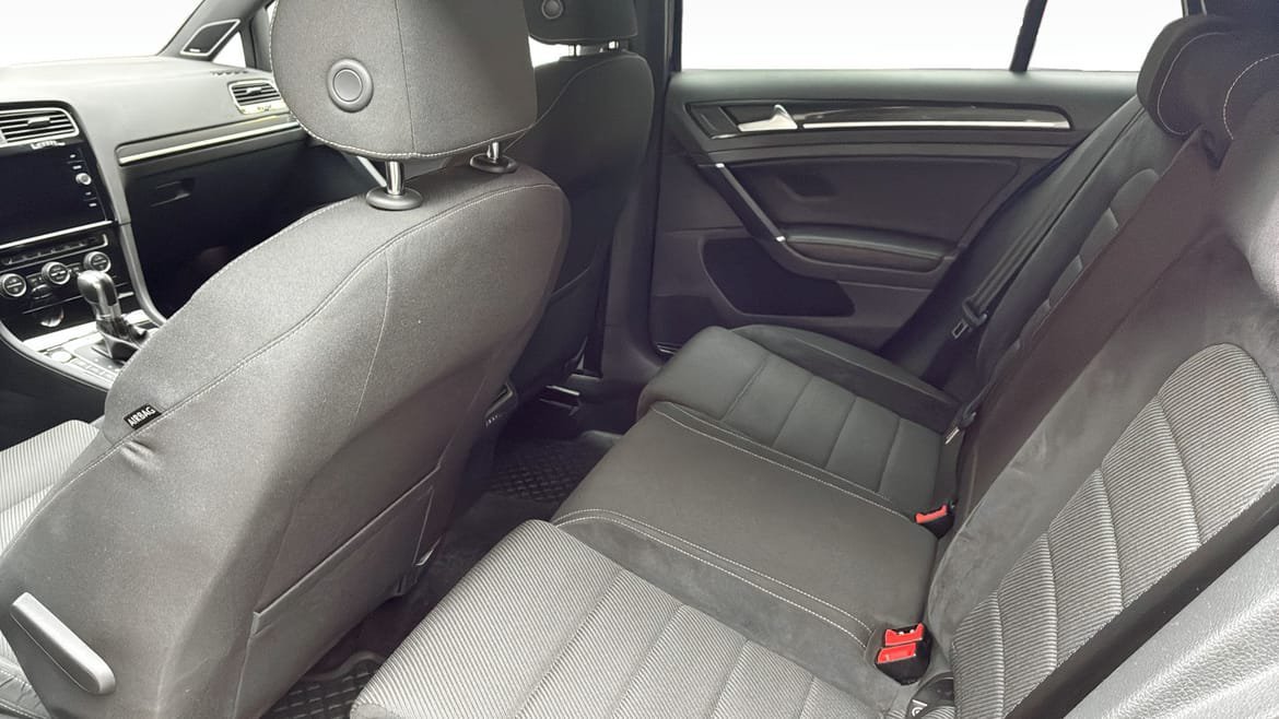 Vehicle Image 11