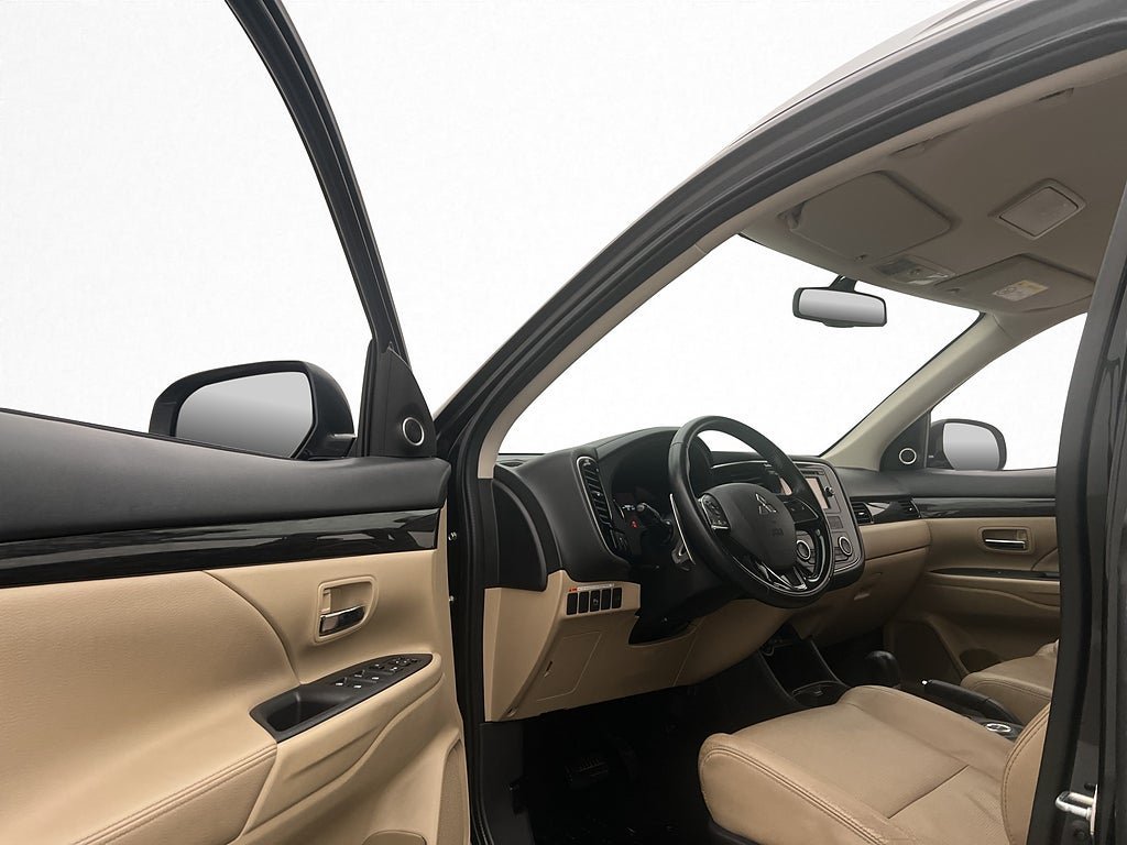 Vehicle Image 30