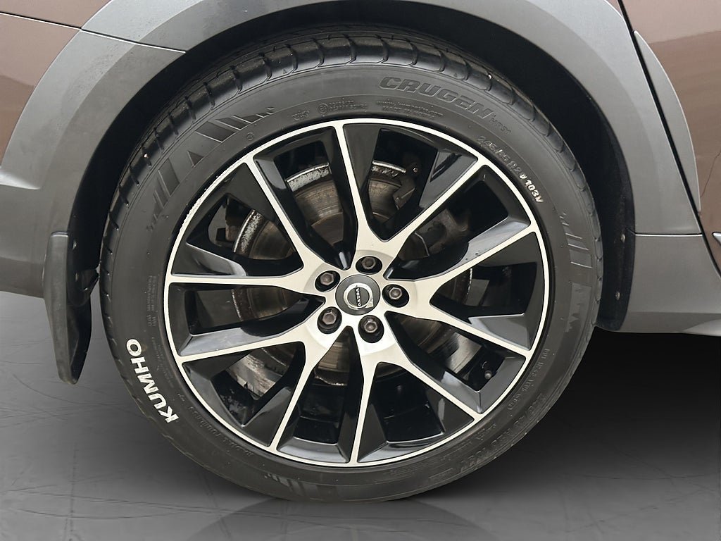 Vehicle Image 38