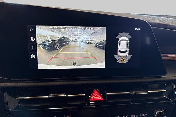 Vehicle Image 14
