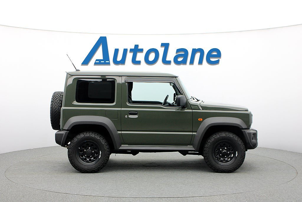 Vehicle Image 9