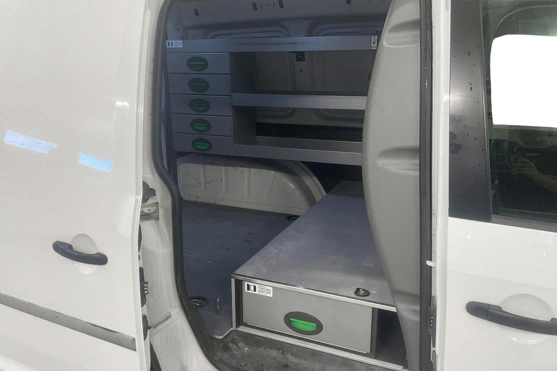 Vehicle Image 8