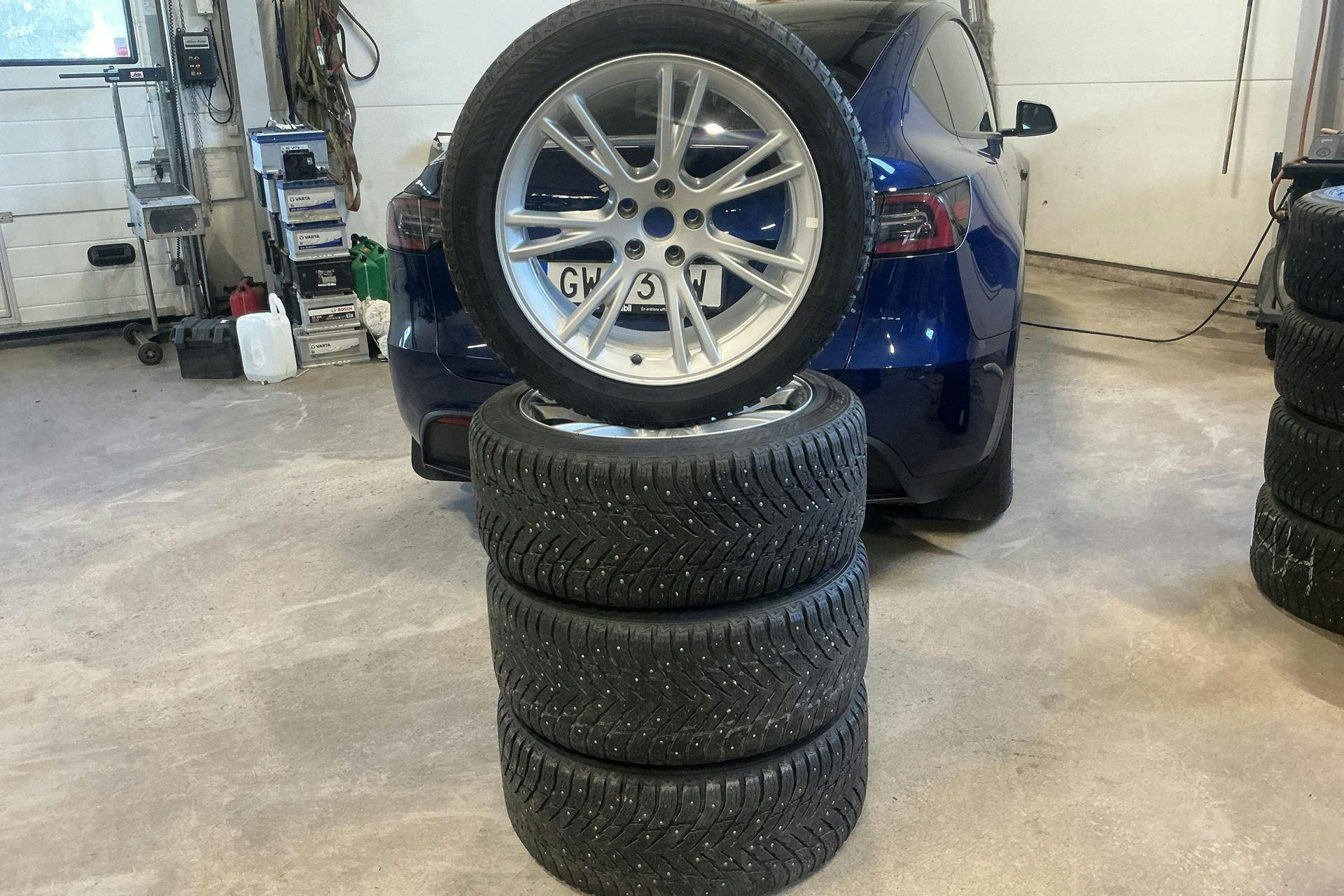 Vehicle Image 21