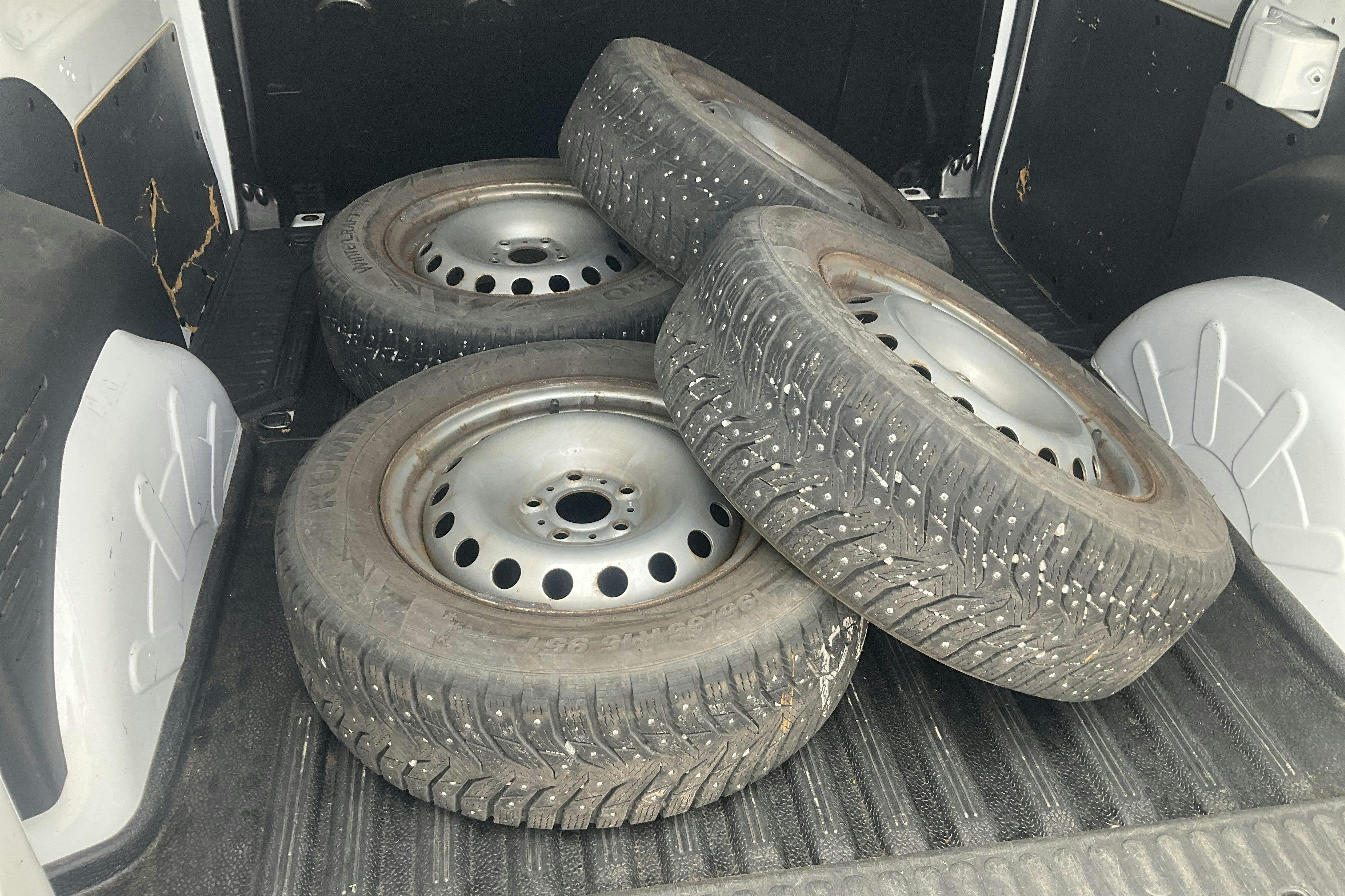 Vehicle Image 11