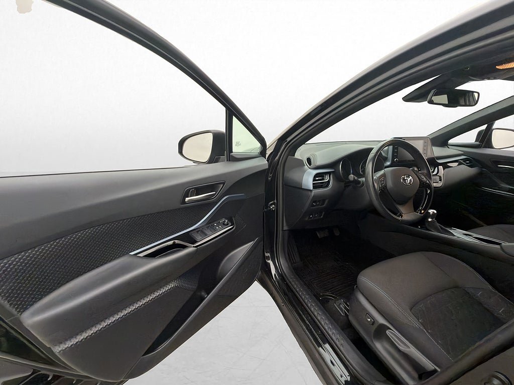 Vehicle Image 10