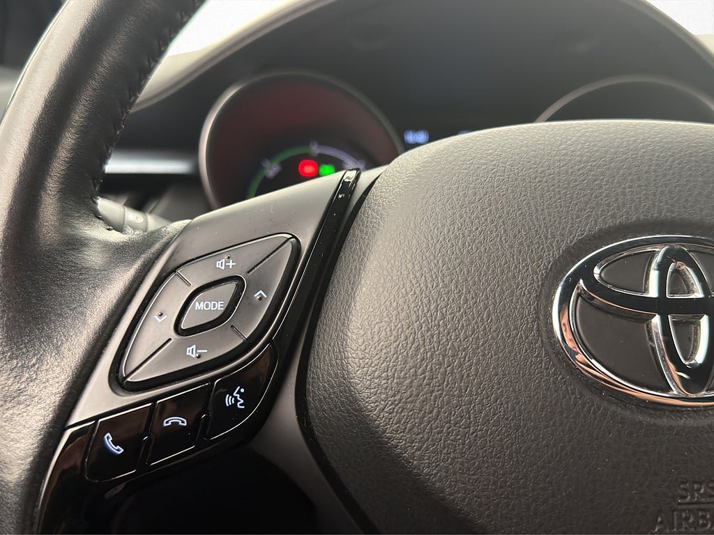 Vehicle Image 18