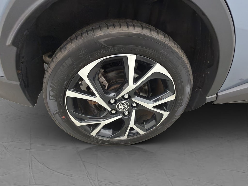 Vehicle Image 33