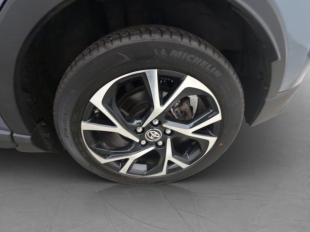 Vehicle Image 35